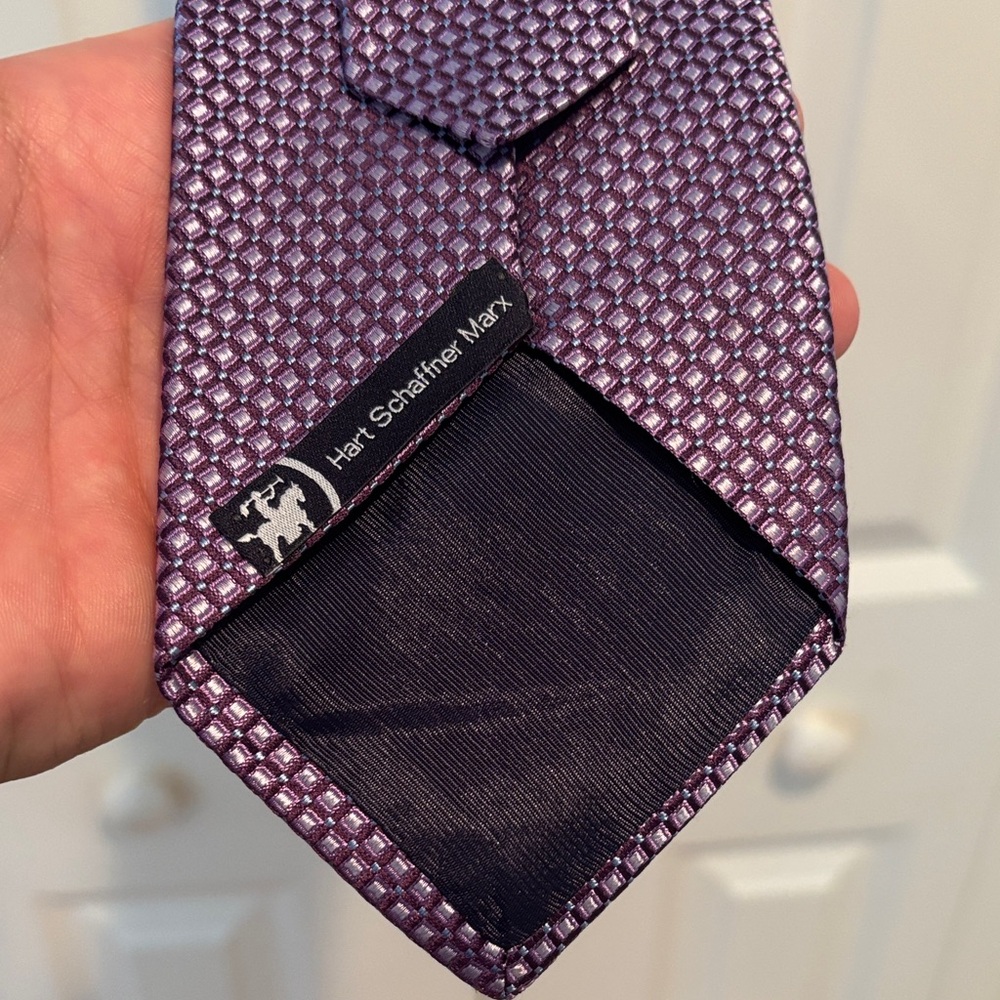 Hart Schaffner Marx Textured Purple Tie